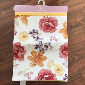 🌼🌺Blossoms & Blooms Table Runner🌺🌼